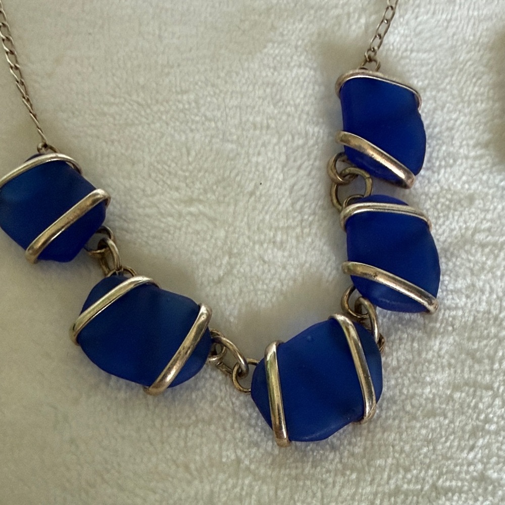 Elegant Blue Sea Glass and Silver Jewelry Set - Picture 2 of 3